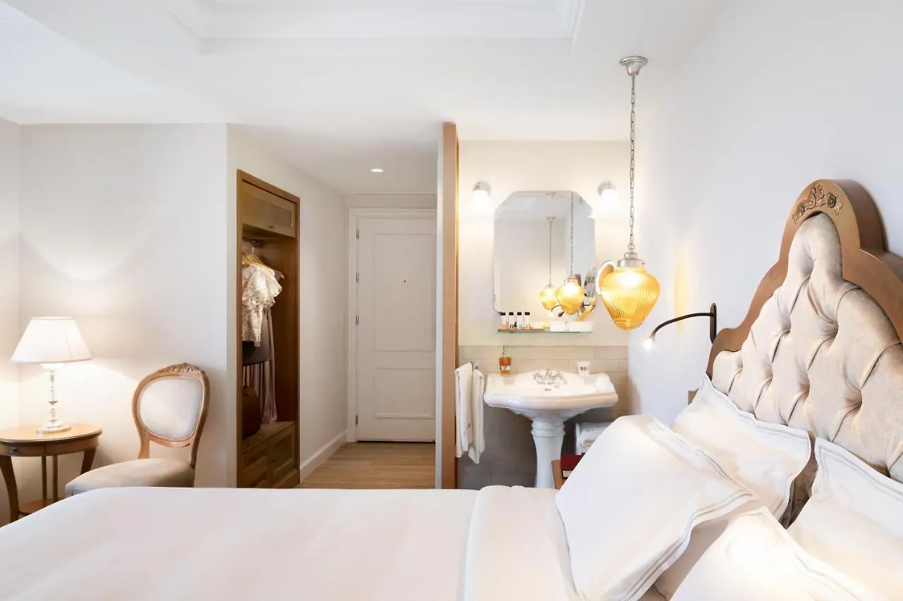 Legacy Gastro Suites Iraklion